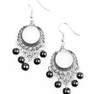 "UNCATCHABLE"BLACK PEARLY BEAD SILVER FILIGREE EARRINGS